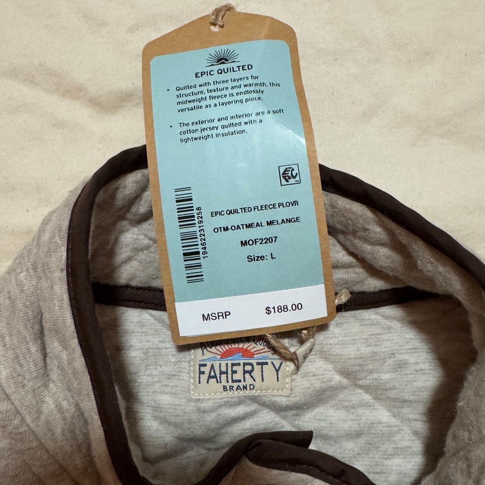 Faherty - Epic Quilted Fleece Pullover - Oatmeal Melange - Picture 6 of 6